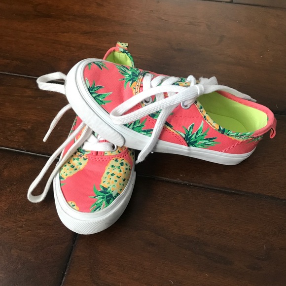 pineapple tennis shoes